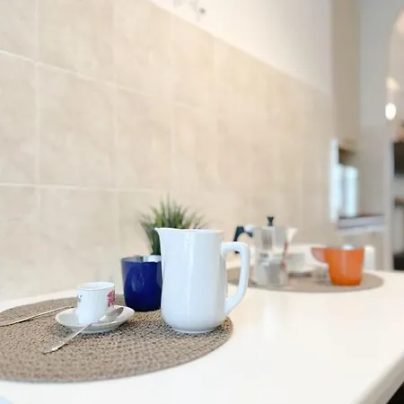 Casa Sopra Il Porto - Crociere 2min - Ospedale Apartment *
