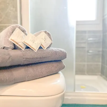 Apartman Casa Sopra Il Porto - Crociere 2min - Ospedale *